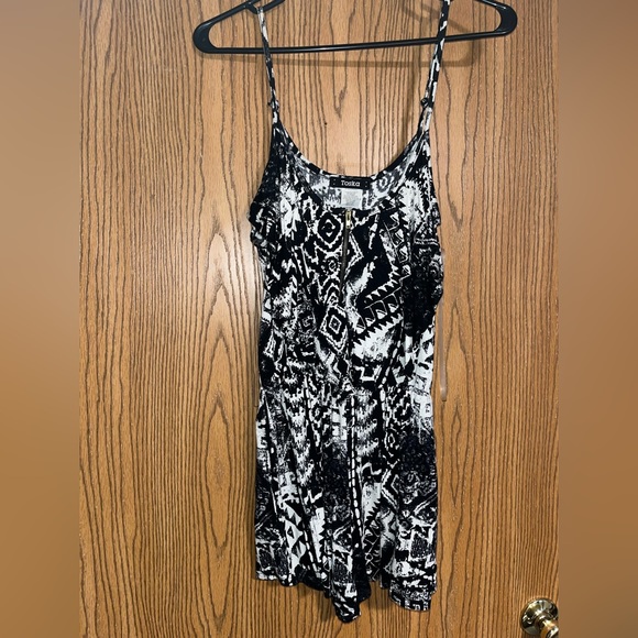 Romper - Picture 1 of 1